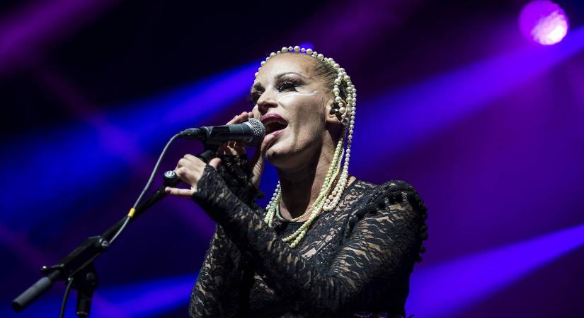 Pásztor Anna nem titkolja: „Annyit költök az arcomra, mint más egy házra”