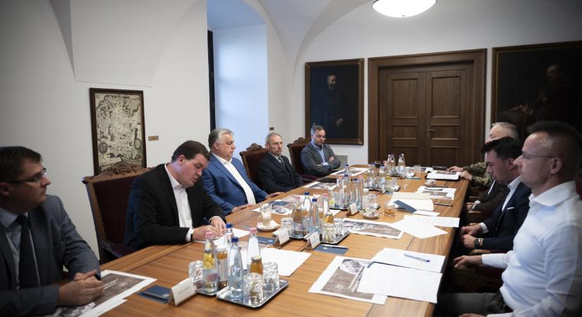 Orbán Viktor: Magyarországot kétszeres erővel fogják megtámadni