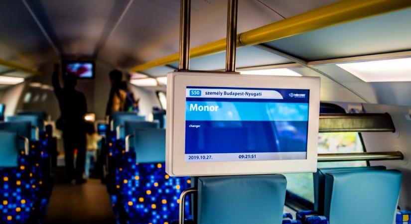 Több vonalon késnek a vonatok, az utasok már be is nyújthatják a számlát Lázár Jánosnak