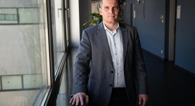 Új mozgalmat indít a KDNP-t elhagyó politikus