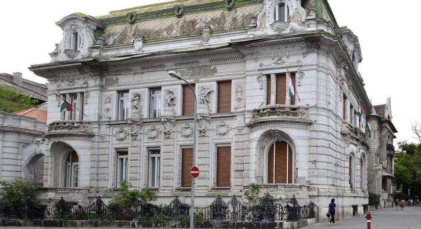 Tűzszerészek vonultak ki a Lendvay utcai Fidesz-székházhoz