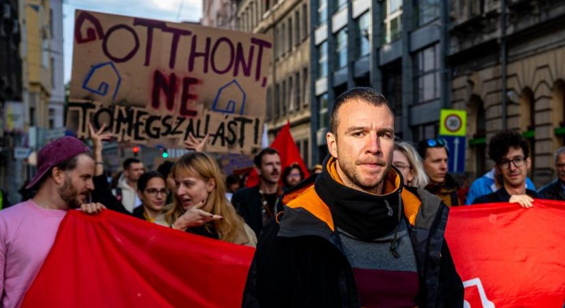 Molnár Áron felajánlotta, hogy helikopter helyett legközelebb ő viszi ki Mészáros Lőrincet a reptérre