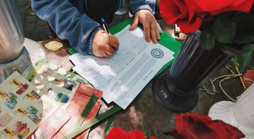 Aláírásgyűjtés a kommunális szolgáltatások díjának csökkentéséért