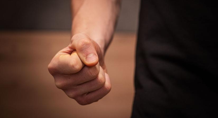 Brutális támadás áldozata lett a korábbi magyar külügyminiszter