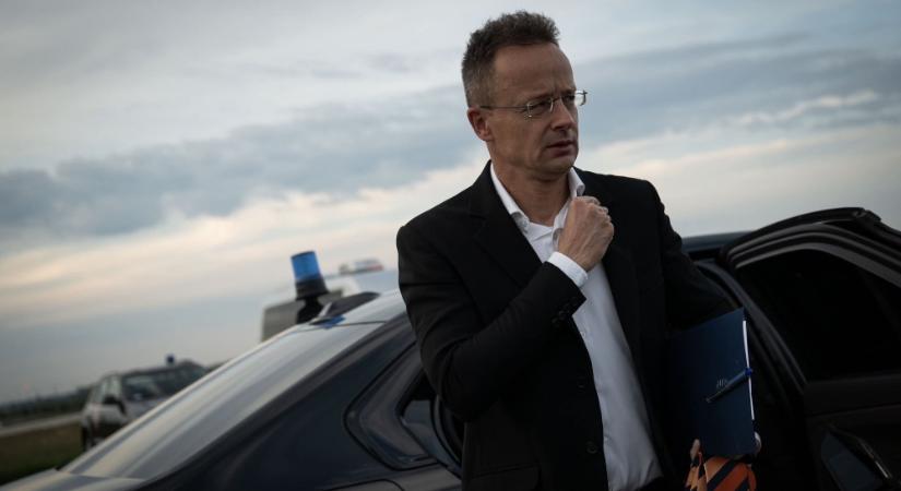 Szijjártó Péter telefonon egyeztetett Szergej Lavrov orosz külügyminiszterrel