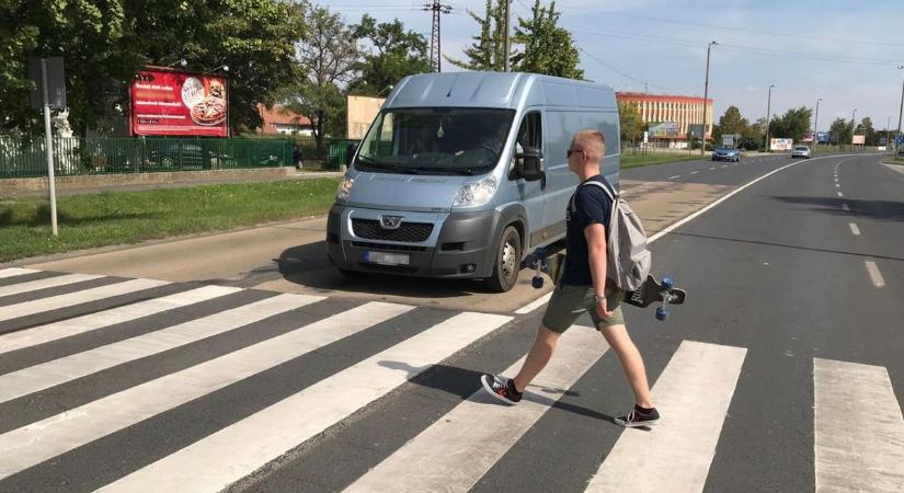 Elgázoltak egy gyereket Hevesben