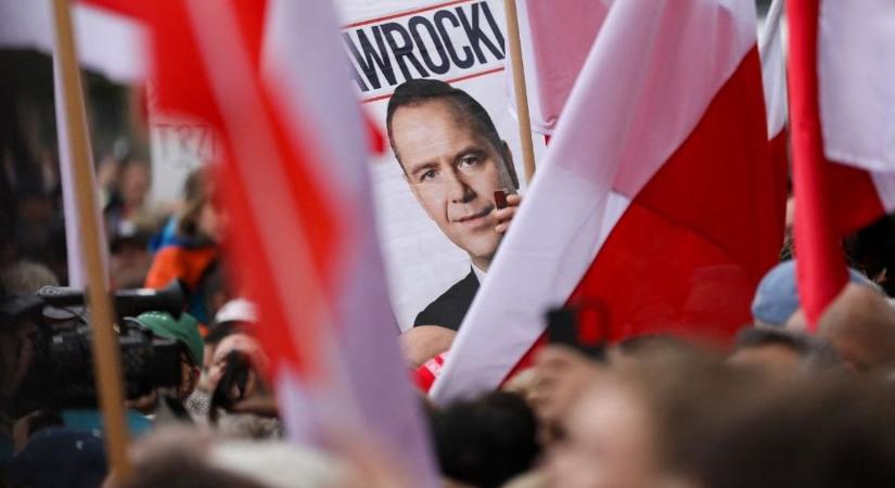 Összeszorított foggal gratuláltak az európai vezetők a megválasztott lengyel elnöknek