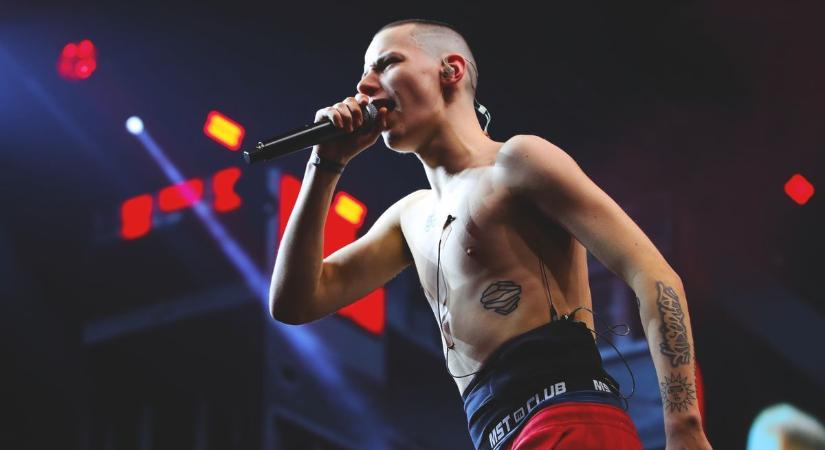Mardossa a bűntudat, ezért újból bocsánatot kért a nagyszájú szegedi rapper – videóval