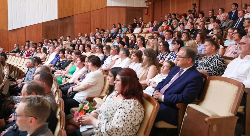 Ők az idei szombathelyi pedagógusnapi kitüntetettek