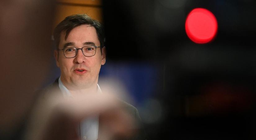 Karácsony Gergely bejelentette: leáll a tömegközlekedés