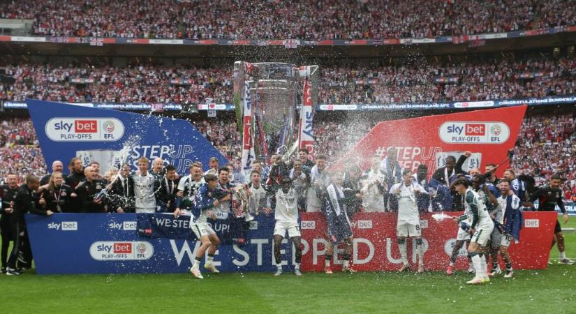 Tejfölösszájú tulajdonos, tapasztalatlan edző, fiatal csapat – így jutott fel a Premier League-be a Sunderland