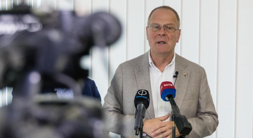 Navracsics Tibor: az európai polgárok is érzik, Európa nem tud lépést tartani a világgal