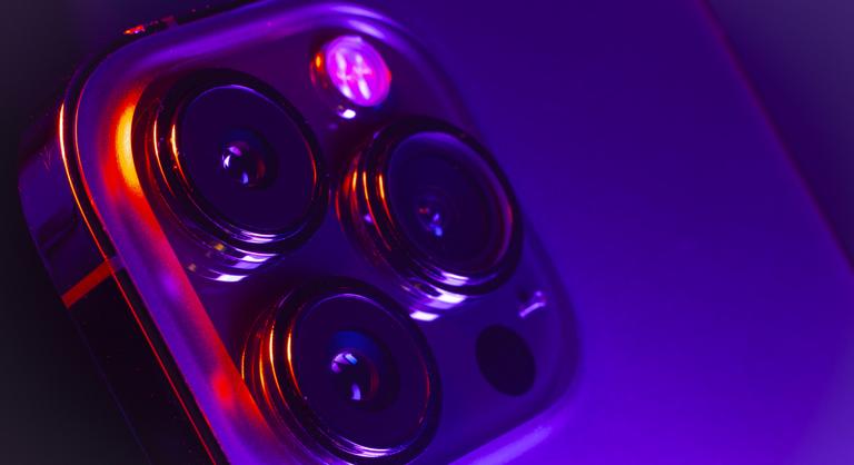 Elképesztő bitang kamerával jöhetnek az új iPhone-ok