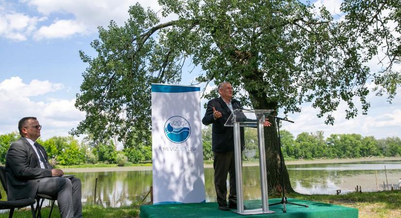 Víz érkezik a kiszáradó termőföldekre, így kezdődik a Homokhátság megmentése – galériával