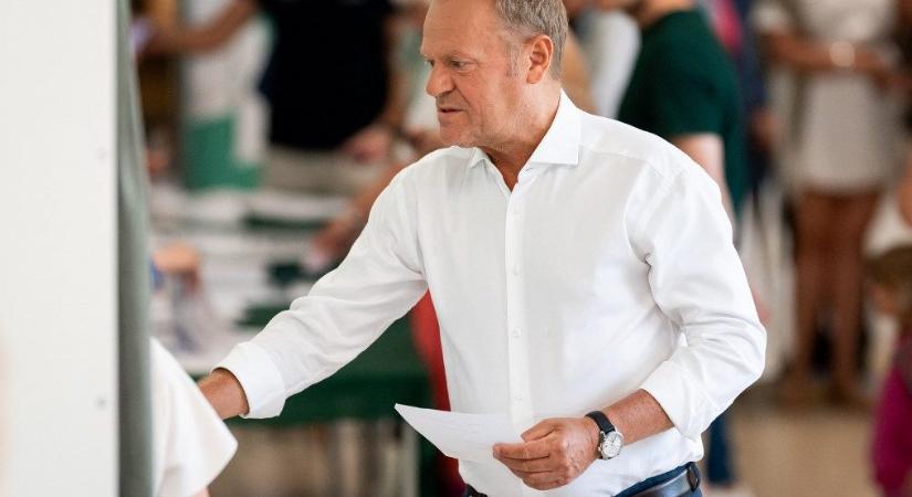 Tusk bizalmi szavazást kér a kormánya ellen
