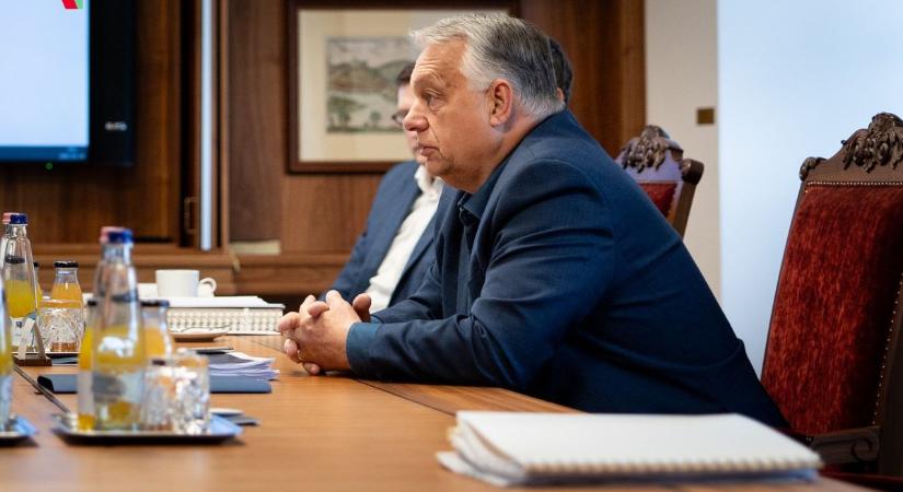 Orbán Viktor azonnal kiállt a nyilvánosság elé a Védelmi Tanács ülése után: a döntéseket meghozták, elmondta, mire kell készülnie a magyaroknak