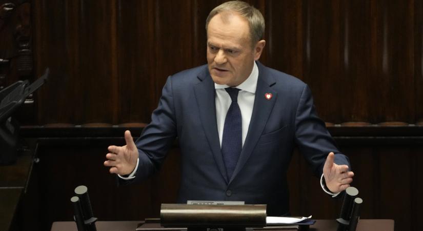Donald Tusk bizalmi szavazást kezdeményez kormánya ellen az elnökválasztás után