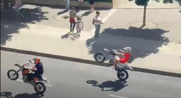 Motorosok tartják rettegésben a vidéki várost: már a bírság sem segít