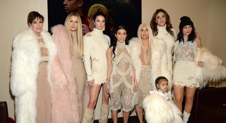 Kris Jenner 30 évet letagadhatna, de mi történik a Kardashianék arcával?