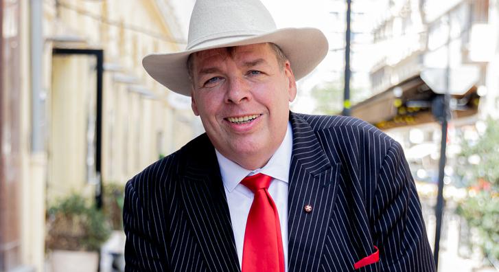 Színészi babérokra tör Schmuck Andor