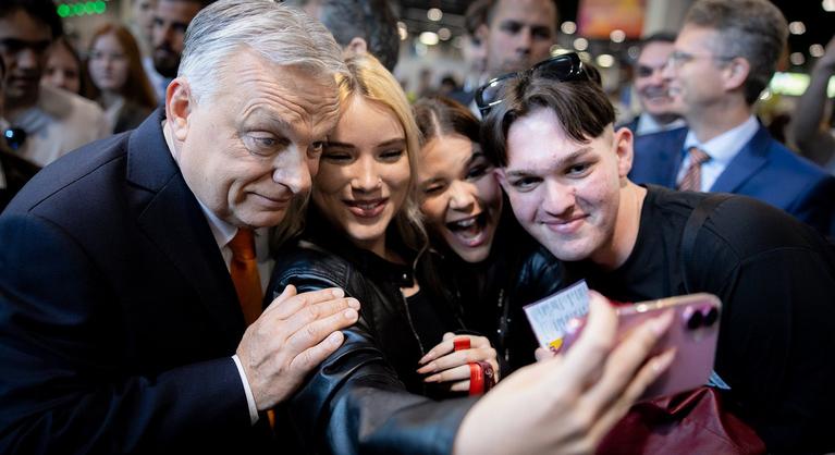 Hiába a körmönfont áskálódások Orbán ellen