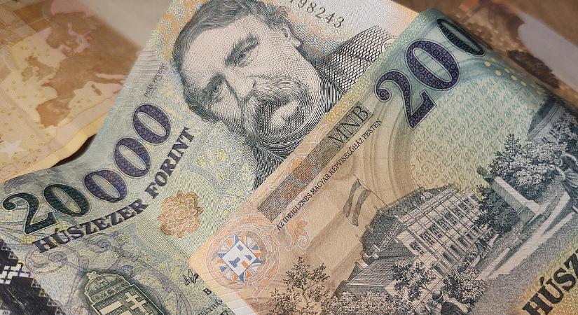 Nem tudta összeszedni magát mára a forint, sőt