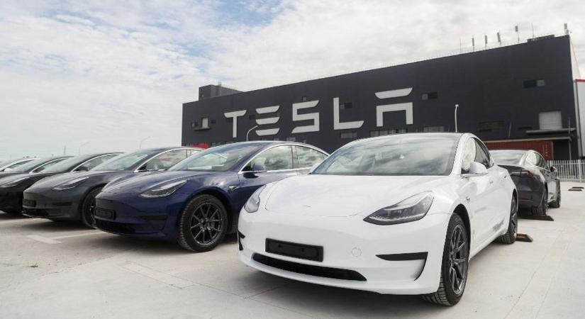 A Tesla utolsó menedéke: ha mindenki el is árulja Elon Muskot, ez az ország sosem – az összes autóját megveszik