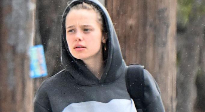 Újabb erős húzás Brad Pitt lányától, aki megtagadta apja nevét