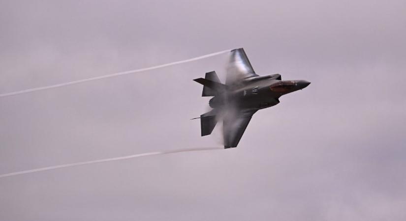 Atomfegyverek: a hidegháború óta nem volt ilyen – a britek rettenetes F-35-ös vadászgépeket vehetnek