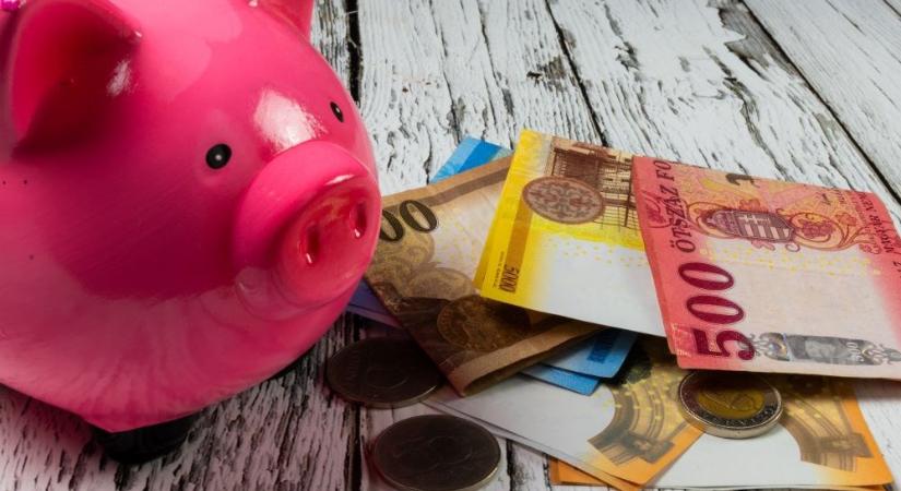 Mikor érkezik a családi pótlék júniusban?