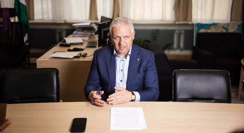 „Ingyenpénz nincs. Ez az időszak már elmúlt” – Szabados Richárd a Mandinernek