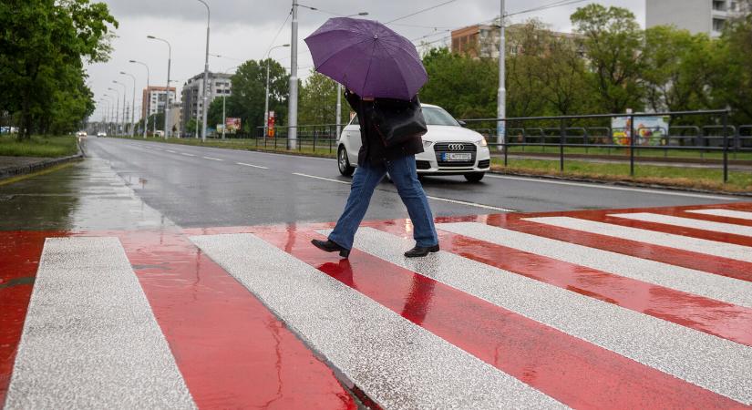 Átmeneti lehűlést hoz a hidegfront kedden