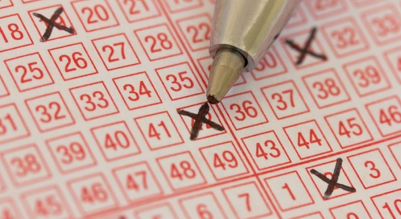 1,2 milliárd forintot nyert a lottón a férfi, de a barátnője beváltotta helyette a szelvényt, majd meglógott a pénzzel