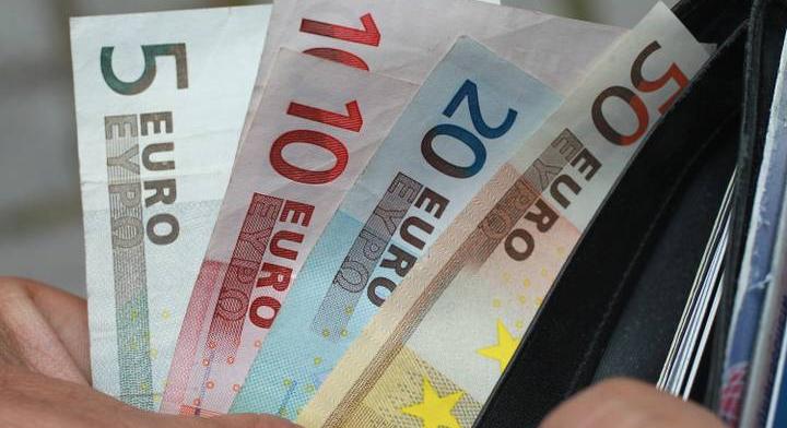 Rettegnek az emberek az elszegényedéstől, mégis bevezethetik az eurót Bulgáriában