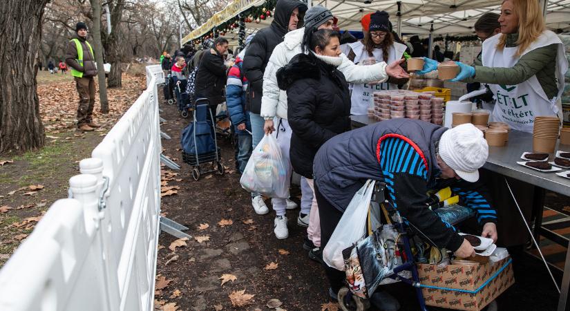 A NAV „jótékonykodása” csökkentette le a szegénységet a KSH adataiban
