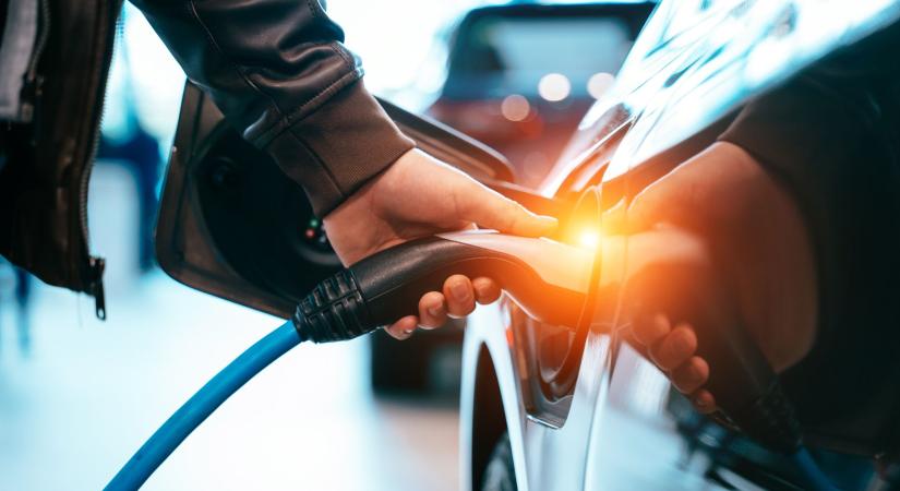 Energiaügyi Minisztérium: májusban is lendületesen bővült a hazai elektromos járműpark