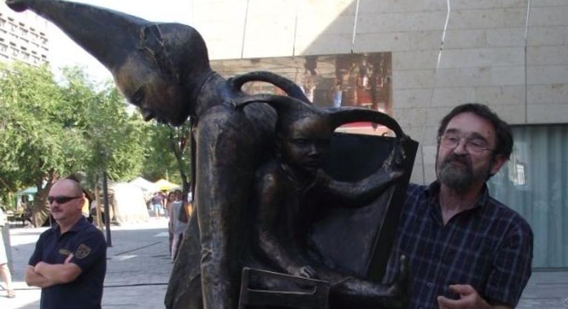 Fémtolvajok állandó céltáblájává váltak alkotásaik, betelt a pohár a Szolnoki Művésztelepen