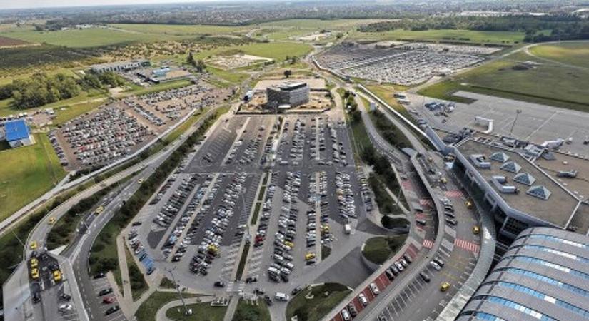 Bejelentették egy új repülőtér építését