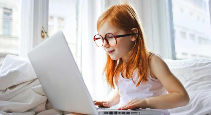 Törvénytervezet: 16 éven aluliak csak szülői engedéllyel regisztrálhatnak online platformokra