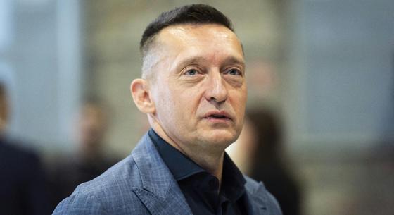 Rogánék szerint az oltásra regisztrálók hozzájárultak ahhoz, hogy politikai propagandát kapjanak