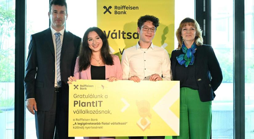Cápák közé került a Raiffeisen Bank: ezt választotta