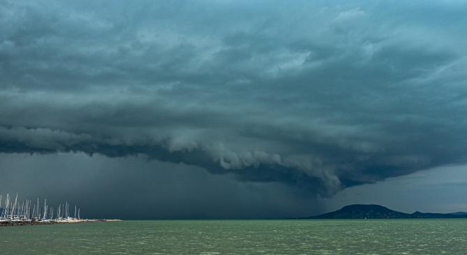 Dupláztak a szupercellák a Balatonnál