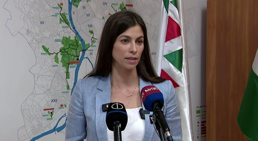 Rendkívüli sajtótájékoztatót tartott Szentkirályi Alexandra  videó