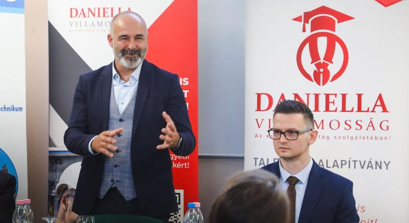 Hosszú távra, nagy fizetés mellett terveznek ezzel a szakmával Borsodban is