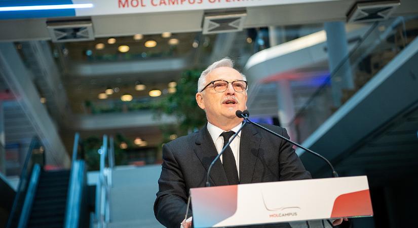 Nagy bejelentés a Moltól, személyesen Hernádi Zsolt szignózta a megállapodást