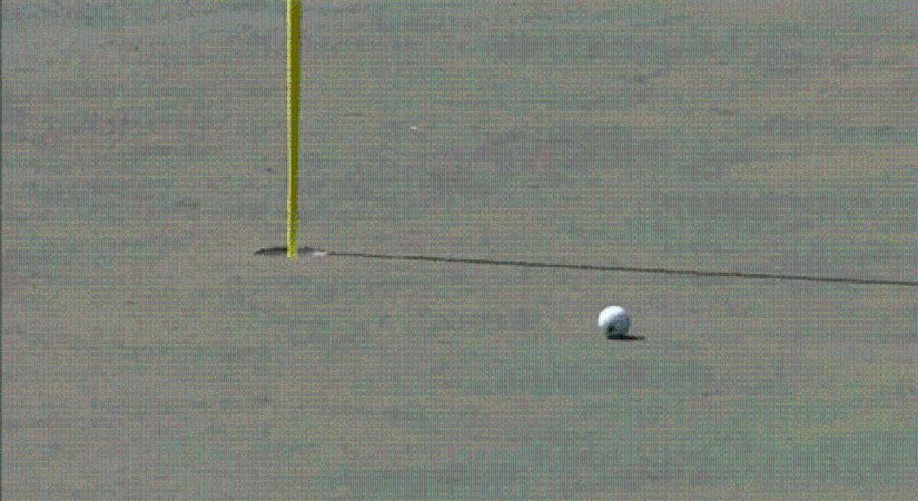 Öt év börtönbüntetést kért az ügyészség a minisztériumi osztályvezetőre, akit luxus golfhétvégékkel, uszodabérlettel és futópaddal fizettek le