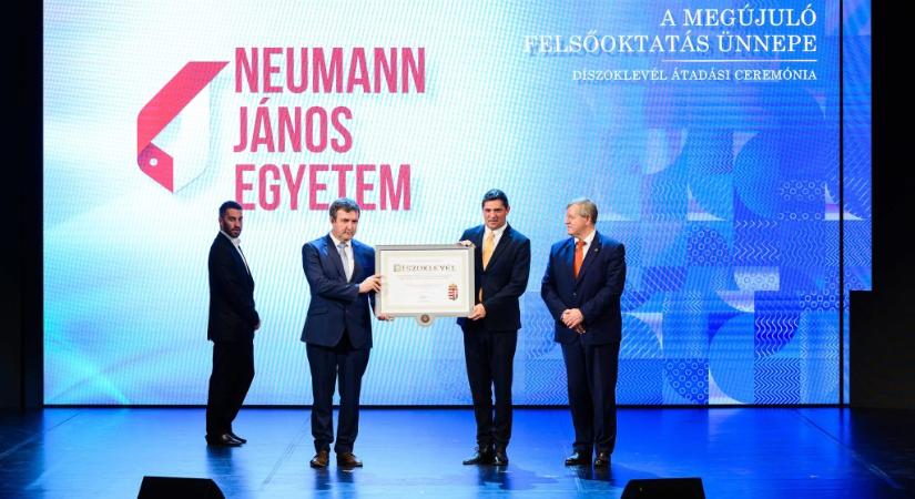 Rekordnyereséget ért el a 127,5 milliárdos befektetése után szaladó egyetemi alapítvány