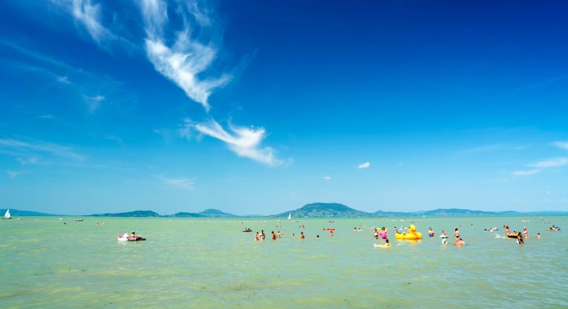 Napokon belül berobban a strandszezon a Balatonnál: itt most a legmelegebb a víz