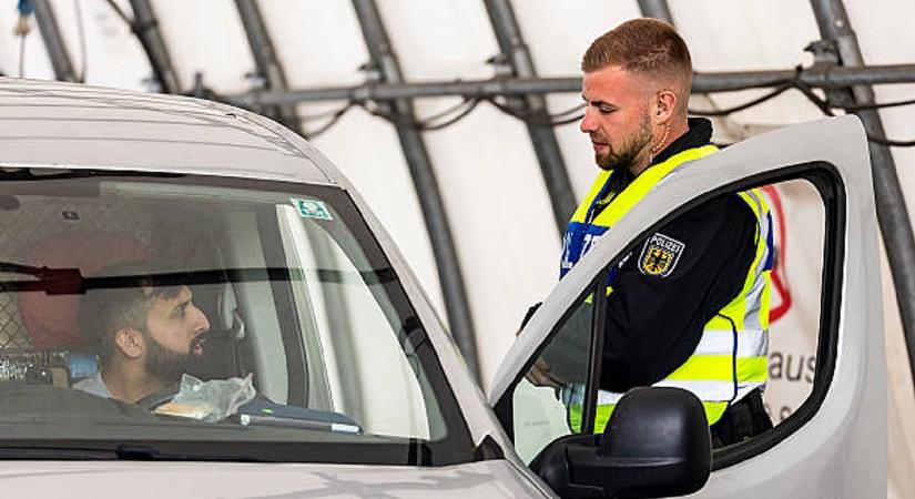 A bíróság sem állítja meg a német kormány kitoloncolási elképzeléseit
