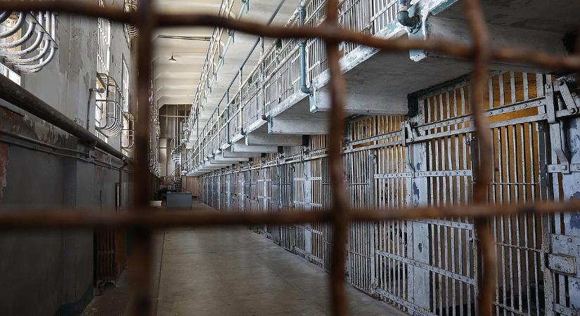 Elszabadult a pokol, rabok százai szöktek meg a börtönből